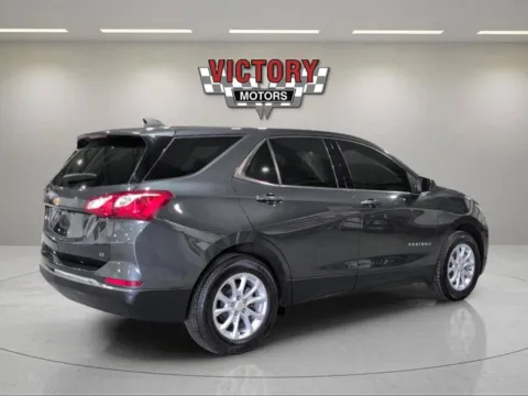 More photos of 2020 Chevrolet Equinox LT 4dr SUV w/2FL at Victory Motors Lake Orion, MI