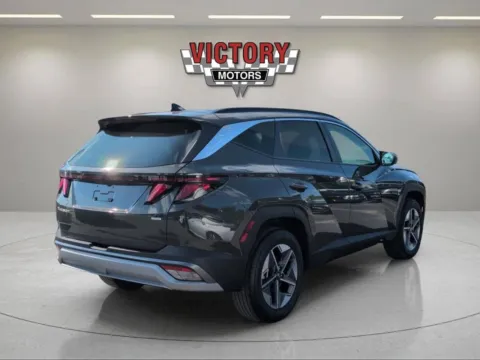 More photos of 2025 Hyundai Tucson SEL AWD 4dr SUV at Victory Motors Lake Orion, MI