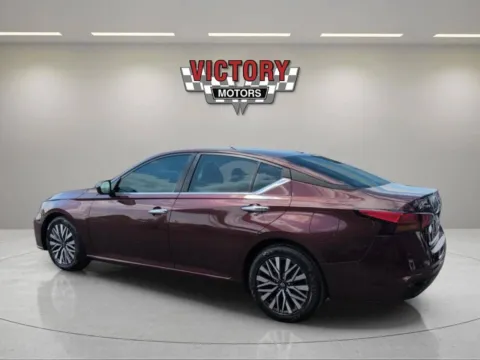 Another view of 2023 Nissan Altima 2.5 SV 4dr Sedan for sale in Lake Orion, MI at Victory Motors Lake Orion
