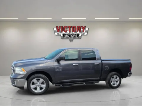 More photos of 2017 RAM 1500 Big Horn 4x4 4dr Crew Cab 5.5 ft. SB Pickup at Victory Motors Lake Orion, MI