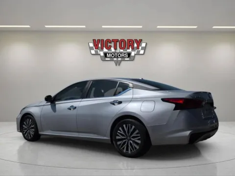 Another view of 2024 Nissan Altima 2.5 SV 4dr Sedan for sale in Lake Orion, MI at Victory Motors Lake Orion