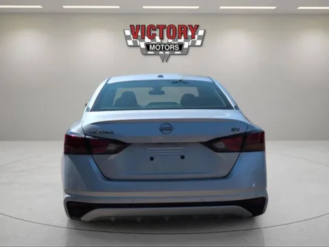 More photos of 2024 Nissan Altima 2.5 SV 4dr Sedan at Victory Motors Lake Orion, MI