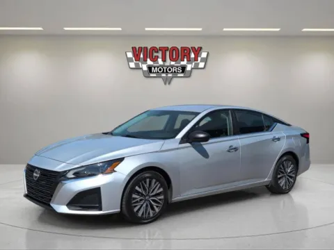 Silver 2024 Nissan Altima 2.5 SV 4dr Sedan for sale in Lake Orion, MI