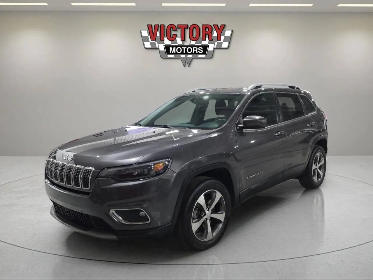 Silver 2020 Jeep Cherokee Limited 4x4 4dr SUV for sale in Lake Orion, MI