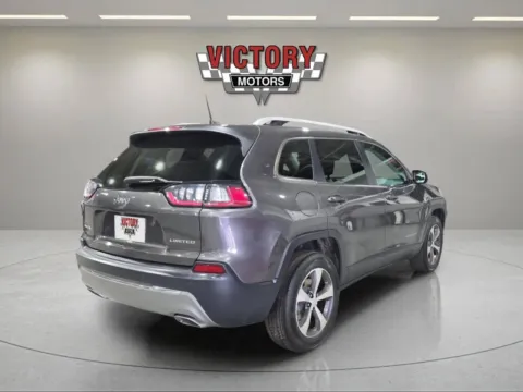 More photos of 2020 Jeep Cherokee Limited 4x4 4dr SUV at Victory Motors Lake Orion, MI