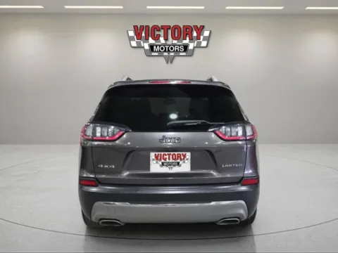 More photos of 2020 Jeep Cherokee Limited 4x4 4dr SUV at Victory Motors Lake Orion, MI