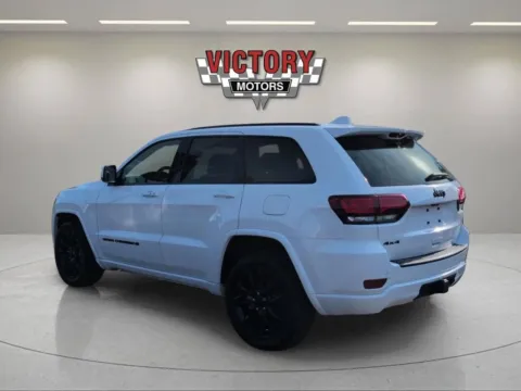 Another view of 2022 Jeep Grand Cherokee WK Laredo E 4x4 4dr SUV for sale in Lake Orion, MI at Victory Motors Lake Orion