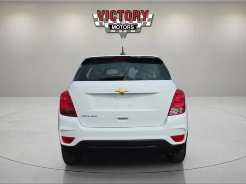 More photos of 2022 Chevrolet Trax LS AWD 4dr Crossover at Victory Motors Lake Orion, MI