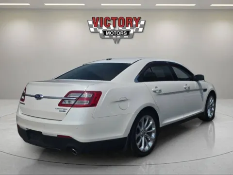More photos of 2018 Ford Taurus Limited AWD 4dr Sedan at Victory Motors Lake Orion, MI