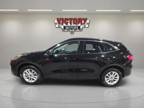 Photos of 2020 Ford Escape SE AWD 4dr SUV for sale in Lake Orion, MI at Victory Motors Lake Orion