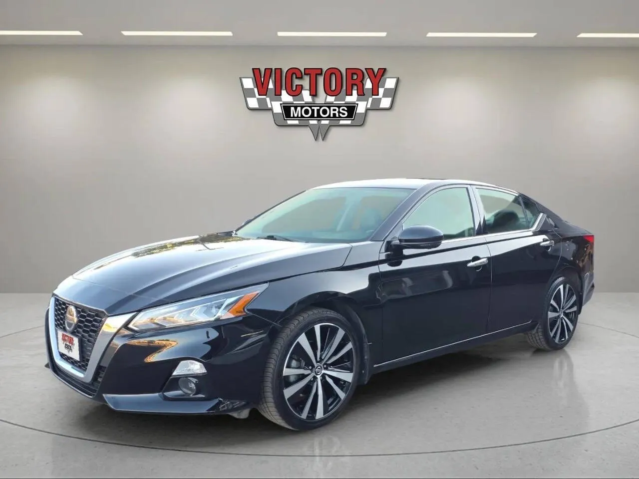 Black 2022 Nissan Altima 2.5 Platinum AWD 4dr Sedan for sale in Lake Orion, MI