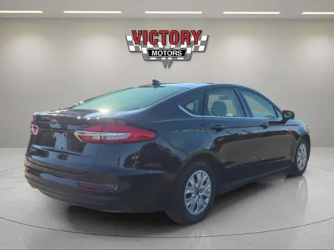 More photos of 2020 Ford Fusion S 4dr Sedan at Victory Motors Lake Orion, MI