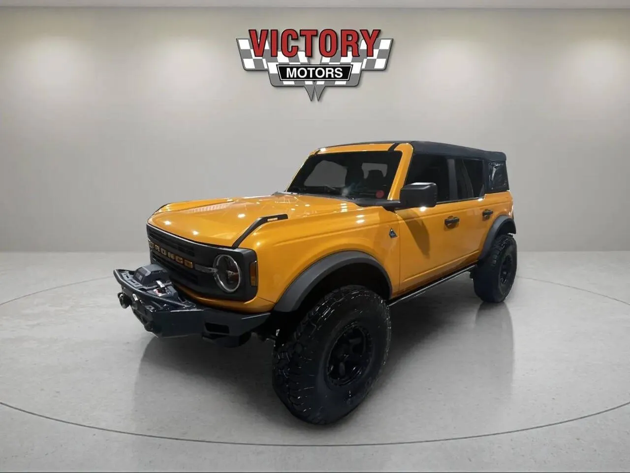 Yellow 2022 Ford Bronco Black Diamond 4x4 4dr SUV for sale in Lake Orion, MI