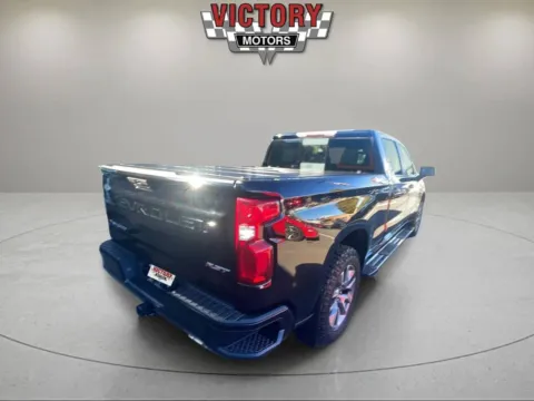 More photos of 2021 Chevrolet Silverado 1500 RST 4x4 4dr Crew Cab 6.6 ft. SB at Victory Motors Lake Orion, MI