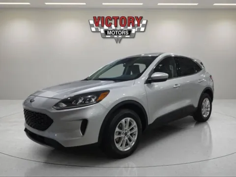 Silver 2020 Ford Escape SE AWD 4dr SUV for sale in Lake Orion, MI