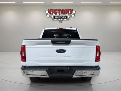 More photos of 2023 Ford F-150 XLT 4x4 4dr SuperCrew 5.5 ft. SB at Victory Motors Chesterfield, MI