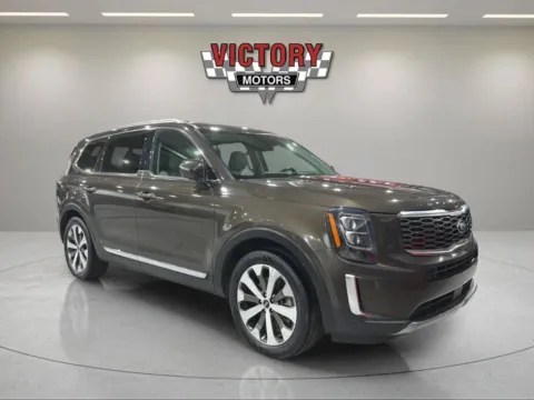 Brown 2021 Kia Telluride EX AWD 4dr SUV for sale in Chesterfield, MI