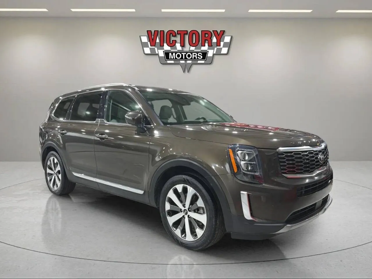 Brown 2021 Kia Telluride EX AWD 4dr SUV for sale in Chesterfield, MI