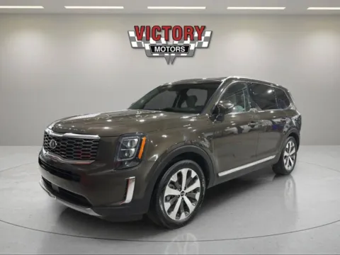 Another view of 2021 Kia Telluride EX AWD 4dr SUV for sale in Chesterfield, MI at Victory Motors Chesterfield