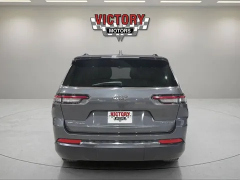 More photos of 2021 Jeep Grand Cherokee L Limited 4x4 4dr SUV at Victory Motors Chesterfield, MI