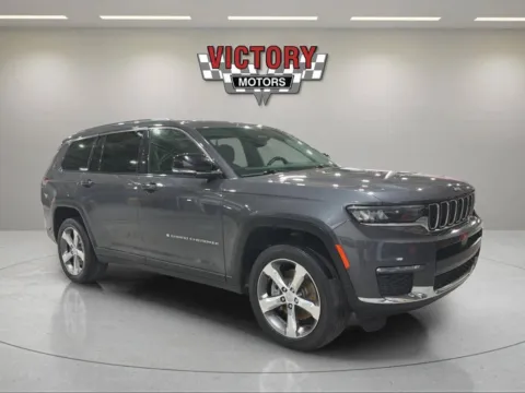 Gray 2021 Jeep Grand Cherokee L Limited 4x4 4dr SUV for sale in Chesterfield, MI