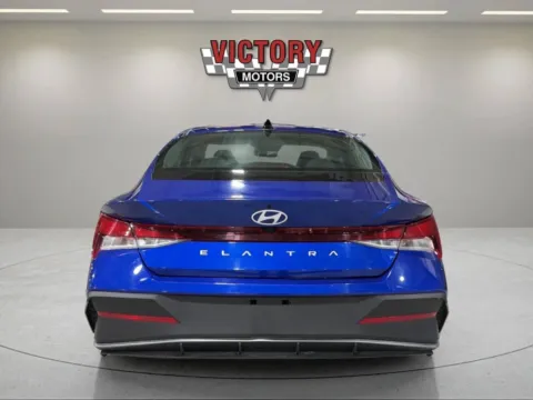 More photos of 2024 Hyundai Elantra SEL 4dr Sedan at Victory Motors Chesterfield, MI