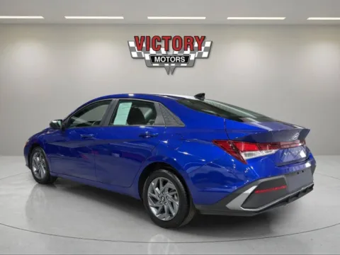 More photos of 2024 Hyundai Elantra SEL 4dr Sedan at Victory Motors Chesterfield, MI