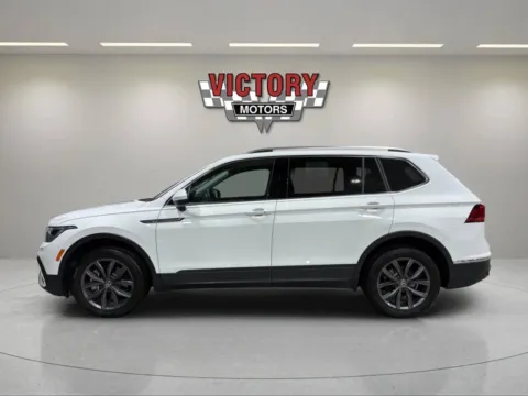 Another view of 2022 Volkswagen Tiguan SE 4Motion AWD 4dr SUV for sale in Chesterfield, MI at Victory Motors Chesterfield