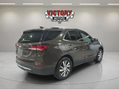 Another view of 2023 Chevrolet Equinox Premier 4dr SUV for sale in Chesterfield, MI at Victory Motors Chesterfield