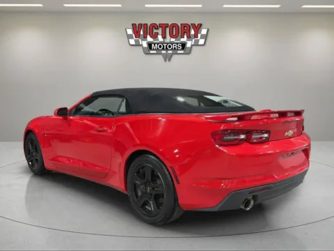 More photos of 2020 Chevrolet Camaro LT 2dr Convertible w/1LT at Victory Motors Chesterfield, MI
