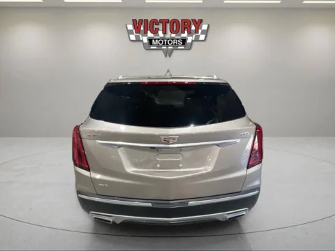 More photos of 2022 Cadillac XT5 Premium Luxury 4x4 4dr SUV at Victory Motors Chesterfield, MI
