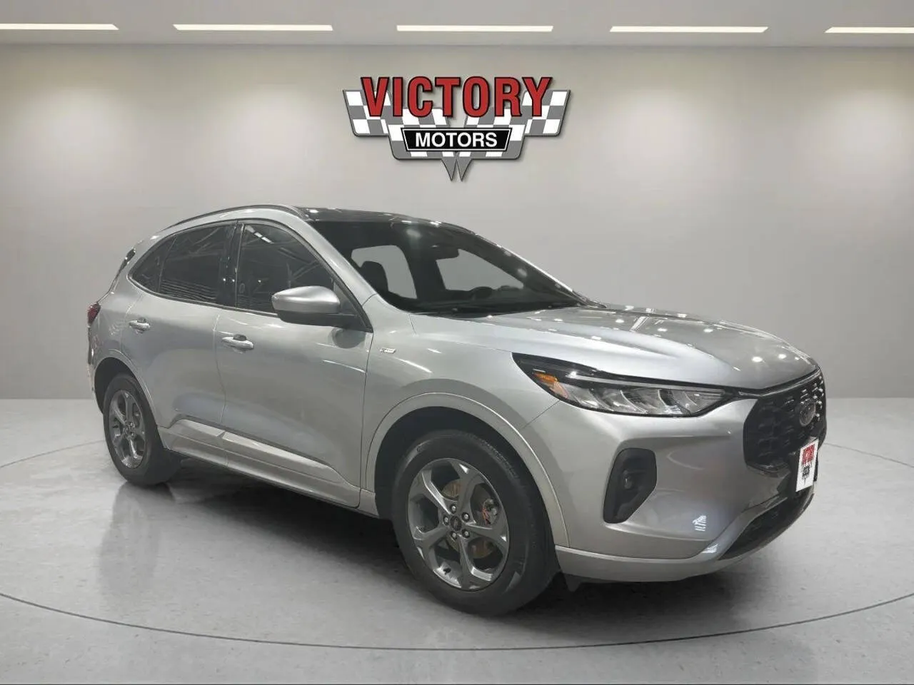 Silver 2023 Ford Escape Hybrid ST Line Select AWD 4dr SUV for sale in Chesterfield, MI