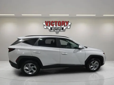 Photos of 2024 Hyundai Tucson SEL AWD 4dr SUV for sale in Chesterfield, MI at Victory Motors Chesterfield