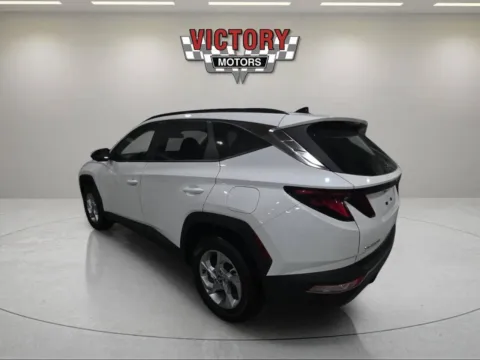 Another view of 2024 Hyundai Tucson SEL AWD 4dr SUV for sale in Chesterfield, MI at Victory Motors Chesterfield