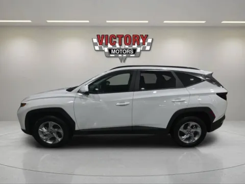 Photos of 2024 Hyundai Tucson SEL AWD 4dr SUV for sale in Chesterfield, MI at Victory Motors Chesterfield