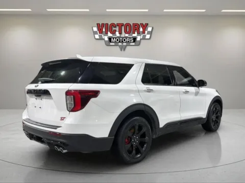 Another view of 2021 Ford Explorer ST AWD 4dr SUV for sale in Chesterfield, MI at Victory Motors Chesterfield