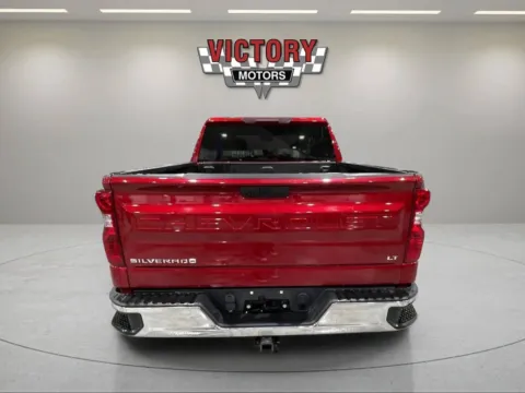 More photos of 2021 Chevrolet Silverado 1500 LT 4x4 4dr Crew Cab 5.8 ft. SB w/1LT at Victory Motors Chesterfield, MI