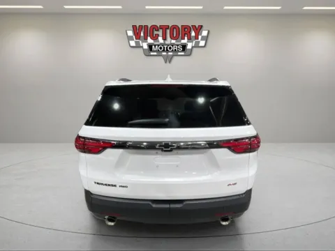 More photos of 2022 Chevrolet Traverse RS 4x4 4dr SUV at Victory Motors Chesterfield, MI
