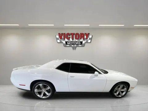 Photos of 2015 Dodge Challenger R/T 2dr Coupe for sale in Chesterfield, MI at Victory Motors Chesterfield