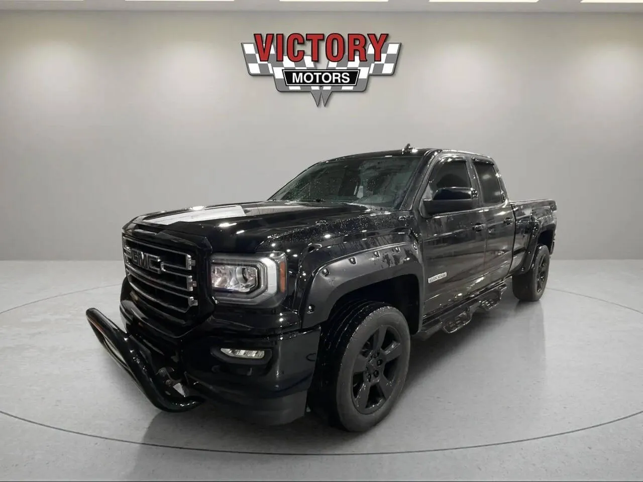 Black 2018 GMC Sierra 1500 SLE 4x4 4dr Double Cab 6.5 ft. SB for sale in Chesterfield, MI