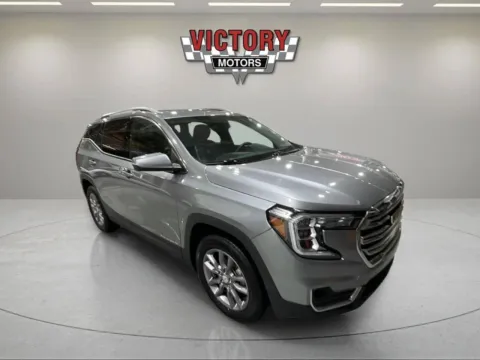 Silver 2023 GMC Terrain SLT 4dr SUV for sale in Chesterfield, MI