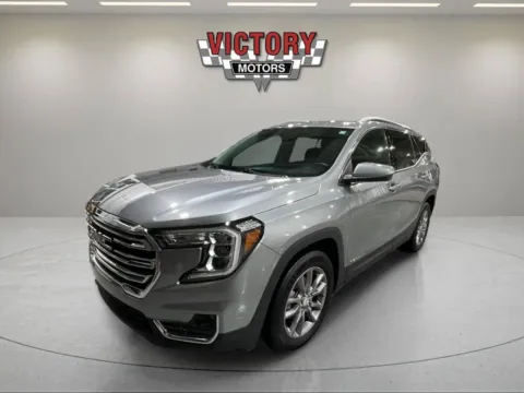 Silver 2023 GMC Terrain SLT 4dr SUV for sale in Chesterfield, MI