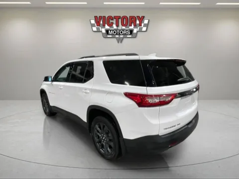 More photos of 2021 Chevrolet Traverse RS 4x4 4dr SUV at Victory Motors Chesterfield, MI
