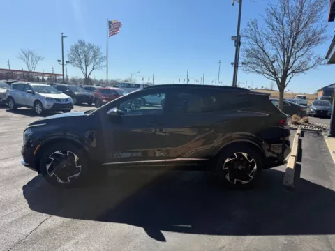 More photos of 2024 Kia Sportage SX Prestige AWD 4dr SUV at Victory Motors Chesterfield, MI