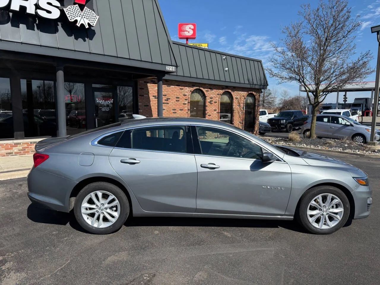 2025 Chevrolet Malibu 1LT - Photo 6