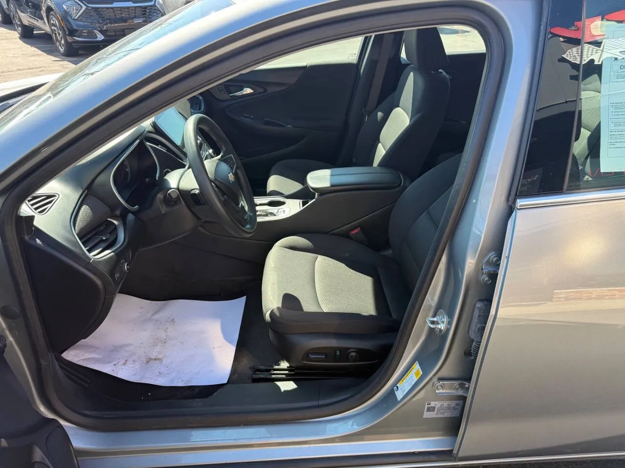 2025 Chevrolet Malibu 1LT - Photo 9