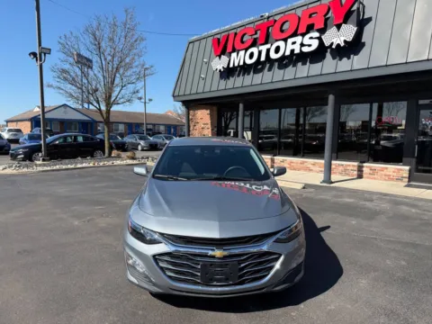 Silver 2025 Chevrolet Malibu LT 4dr Sedan w/1LT for sale in Chesterfield, MI