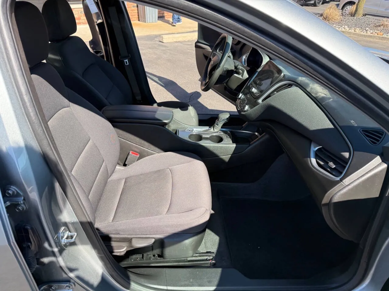 2025 Chevrolet Malibu 1LT - Photo 28