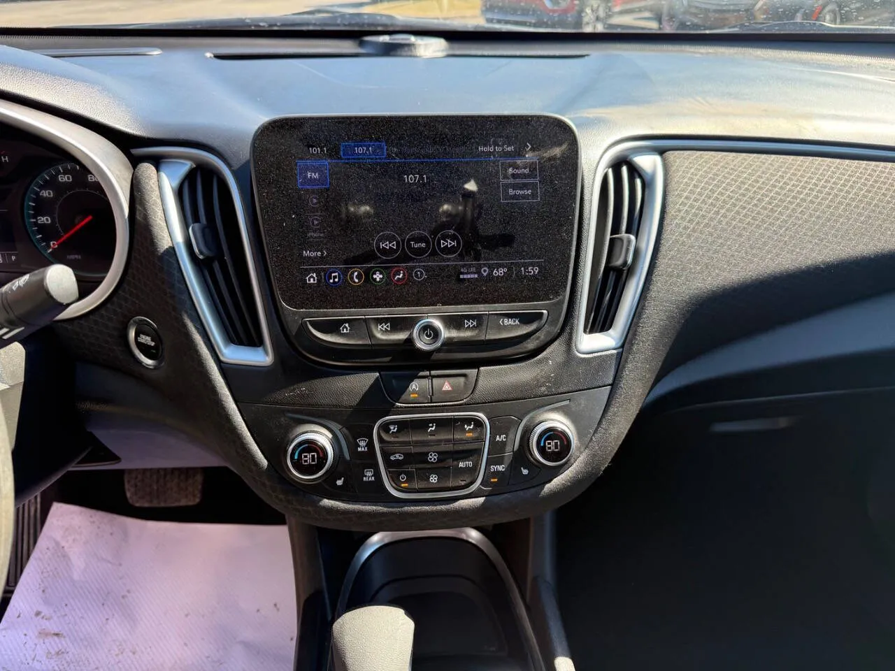 2025 Chevrolet Malibu 1LT - Photo 16