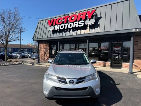 Photos of 2016 Cadillac SRX Luxury Collection AWD 4dr SUV for sale in Chesterfield, MI at Victory Motors Chesterfield